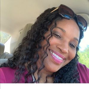 Meet your Posher, Laundrea